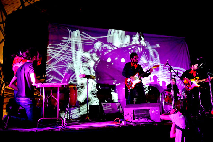 Fupete_TwinTones_Ferrocarril-2012_07